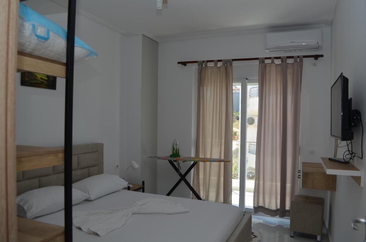 Akil Apartments Sarande Exterior photo