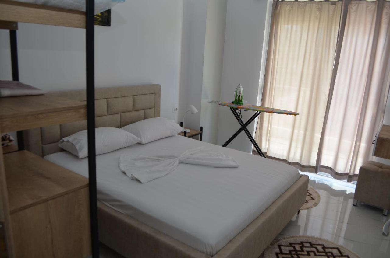 Akil Apartments Sarande Exterior photo
