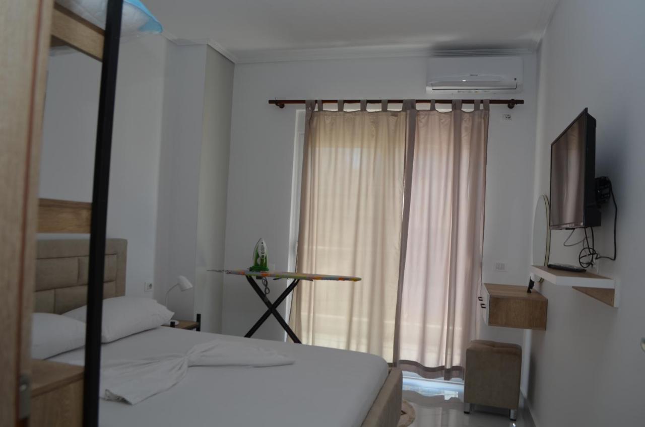 Akil Apartments Sarande Exterior photo