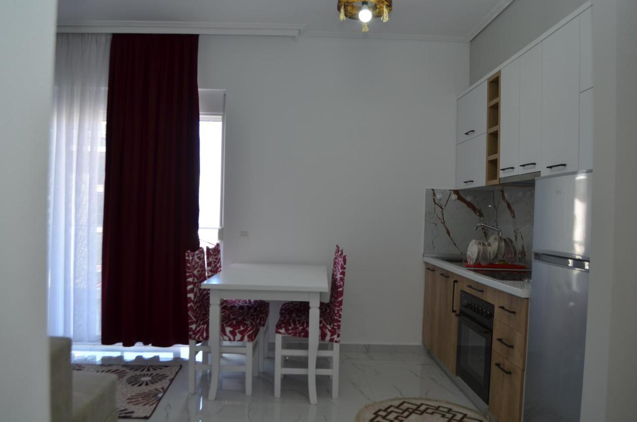 Akil Apartments Sarande Exterior photo